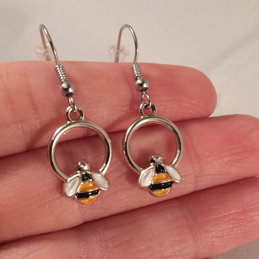 Silver Bumble Bee Circle Hoop Dangle Earrings Hypoallergenic Hooks Gorgeous Gift